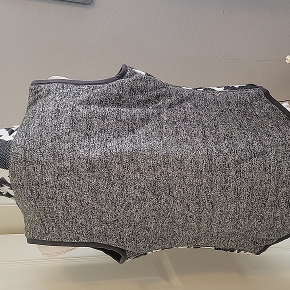 Reflex Southwest Design Zip Up Vest - Picture 4 of 6